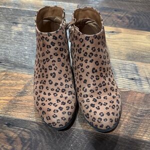 Cat & Jack Brown Leopard Print Kids Boots